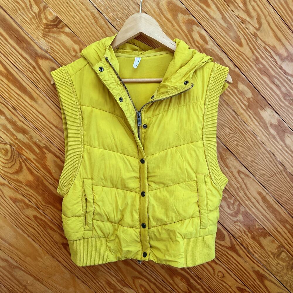 Free People Movement Nature Seeker Puffer Vest Hood Yellow - Picture 3 of 6